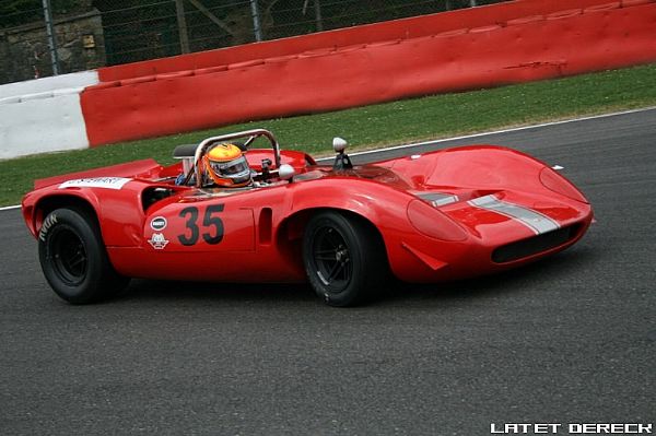 Superbes prestations de Loïc Deman au volant de cette Lola T70 ce week-end à Francorchamps, avec une victoire de classe le samedi, et le succès au scratch dimanche ! Photo Dereck Latet