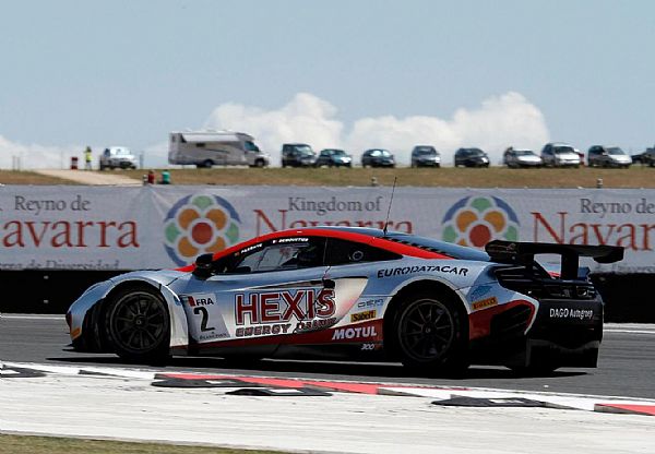 Les McLaren MP4-12c ont régné sur Navarra ce samedi, lors de la Qualifying Race... Photo www.gt1world.com