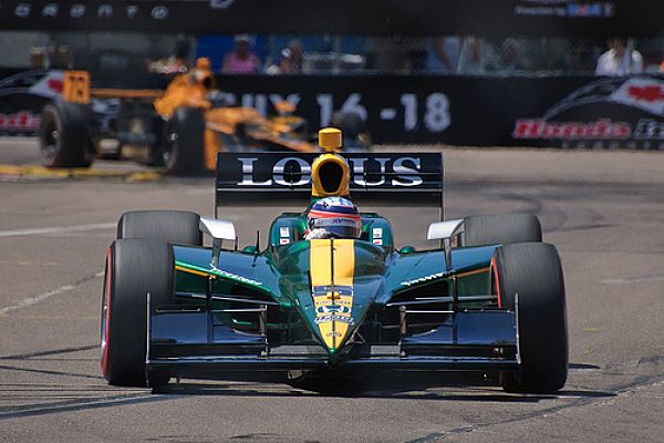 Lotus intensifiera son implication en IndyCar Series dès 2012, en construisant son propre kit aéro...