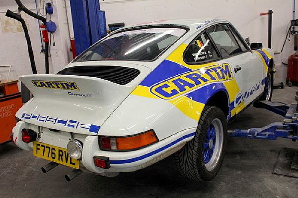 Comme d'autres, Van Parijs a privilégié une voiture plus ancienne, en l'occurrence une Porsche 911 de 1977...