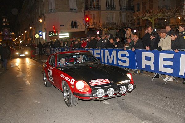 Faux départ pour le Monte-Carlo Historique, piégé par les conditions météo... Photo Eddy Coppée
