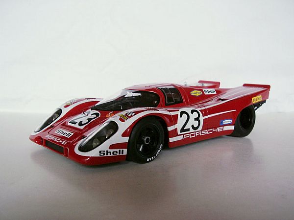 Porsche profitera de l'édition 2010 du Mans Classic pour célébrer le 40ème anniversaire de la victoire de la 917 KH de Herrmann et Attwood...