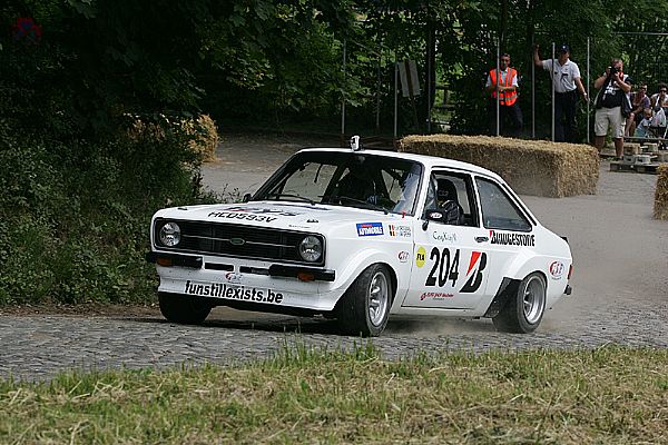 Superbe victoire de Robert Droogmans au terme des dix spéciales de l'Ypres Historic Rally... Photo Fred Vautier